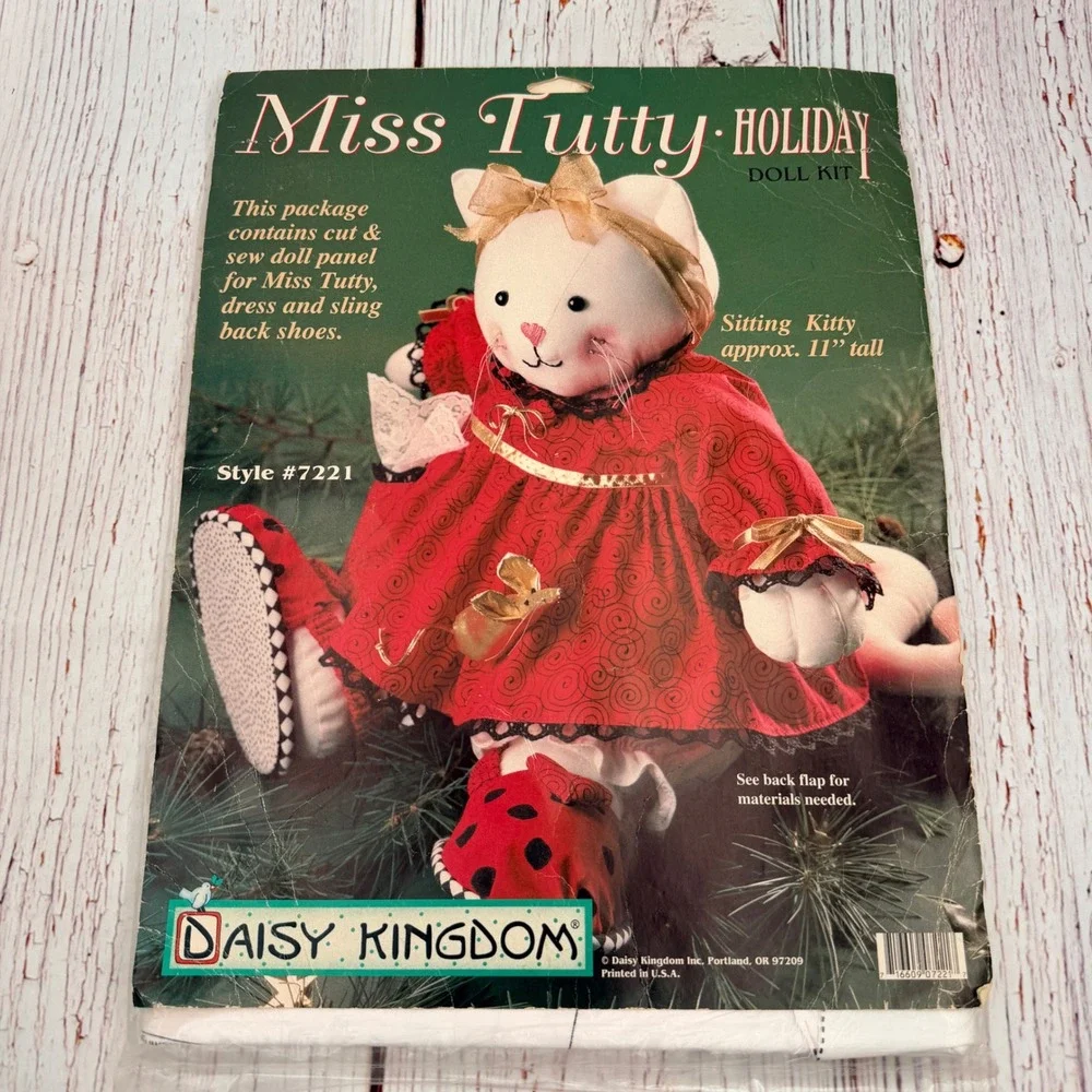 Daisy Kingdom Miss Tutty Holiday Doll Kit 7221 Vintage Cut Sew Fabric Panel Cat